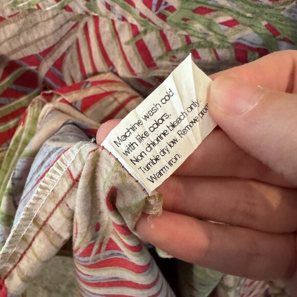 Tori Richard Hawaiian Shirt Men’s Medium Tropical Palm Print Made in Hawaii USA - Picture 9 of 9